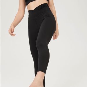 OFFLINE Real Me High Waisted Crossover Legging